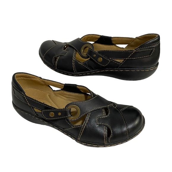 CLARK’S Shoes Leather Slip-On Loafers Size 6M Black Soft Footbed Comfort Shoes - Picture 2 of 16